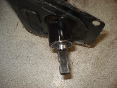 Steering_shaft-02.jpg (305.44 KiB) Viewed 25267 times Inserted the new splined steering shaft from the kit