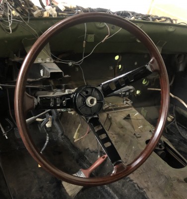 240steeringwheel.jpeg