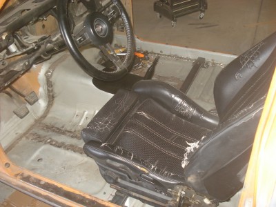 Seat_Rails-01.JPG (298.75 KiB) Viewed 15164 times Drivers side seat in place.