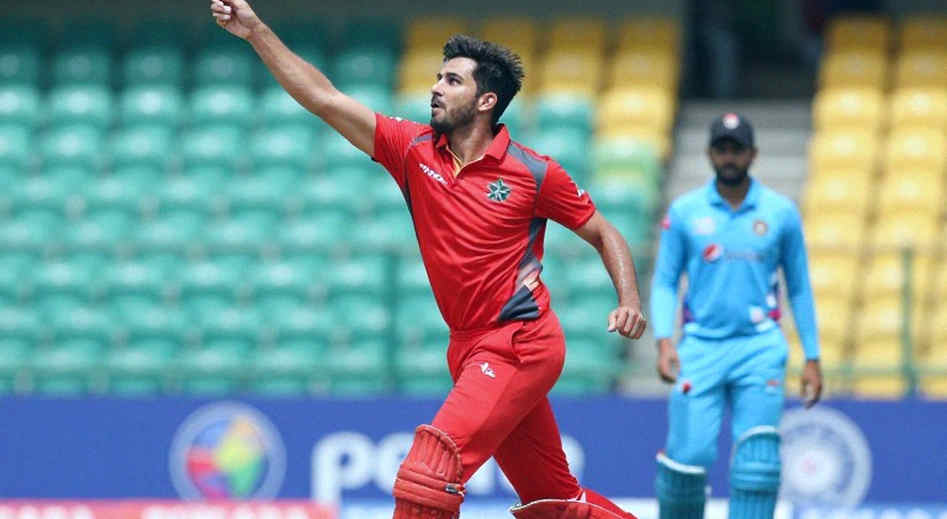 ঘোষণার ফাঁদ: ৫০০ রানের পাহাড় গড়েও জয় নেই — শেফিল্ড শিল্ডের প্রথম রাউন্ডে অলিভার ডেভিসের রেকর্ড ও নিউ সাউথ ওয়েলসের অসম্পূর্ণ গল্প