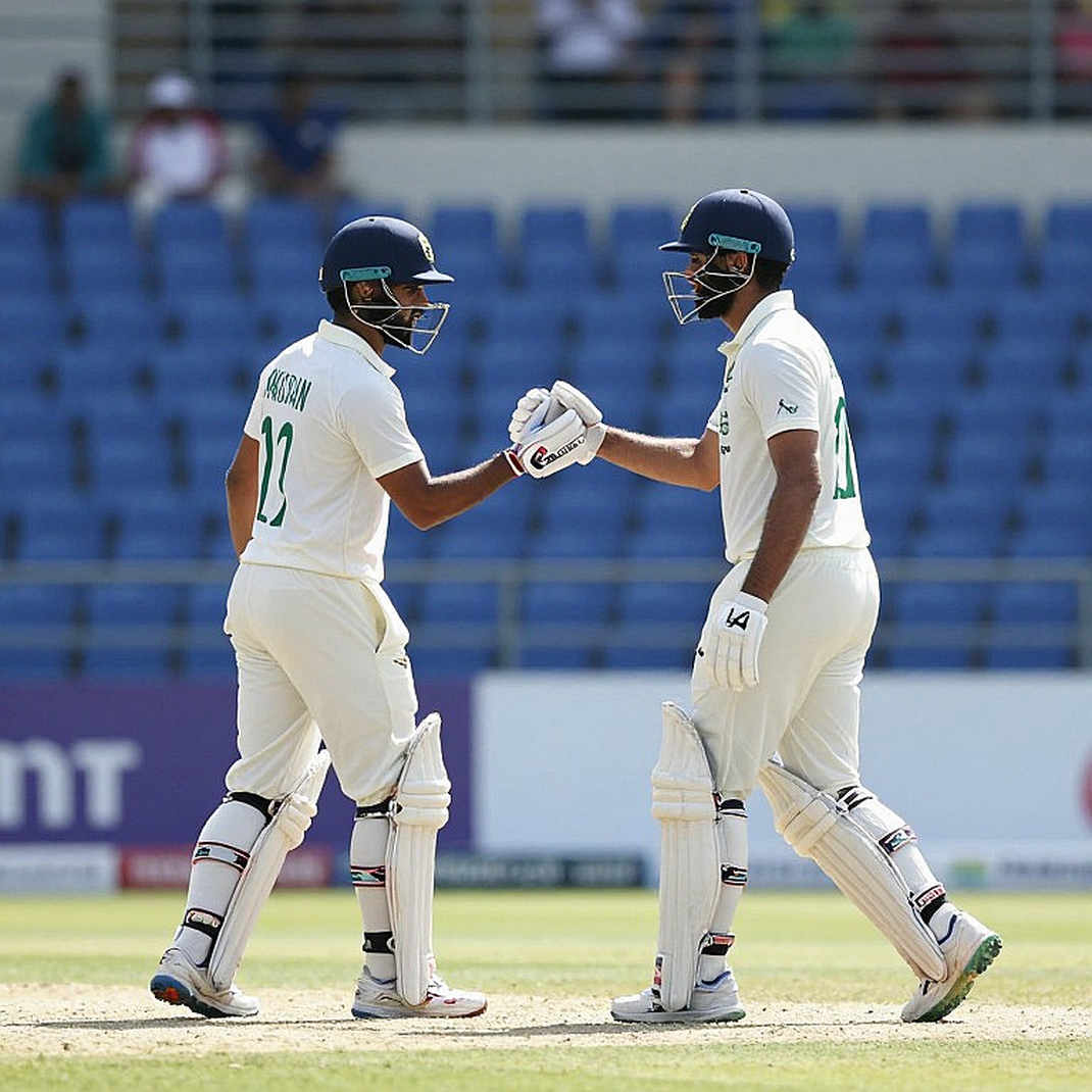 খালি গ্যালারির স্কোরলাইন: নারী ক্রিকেটের দাম আসলে কে ঠিক করে খালি গ্যালারির স্কোরলাইন: নারী ক্রিকেটের দাম আসলে কে ঠিক করে