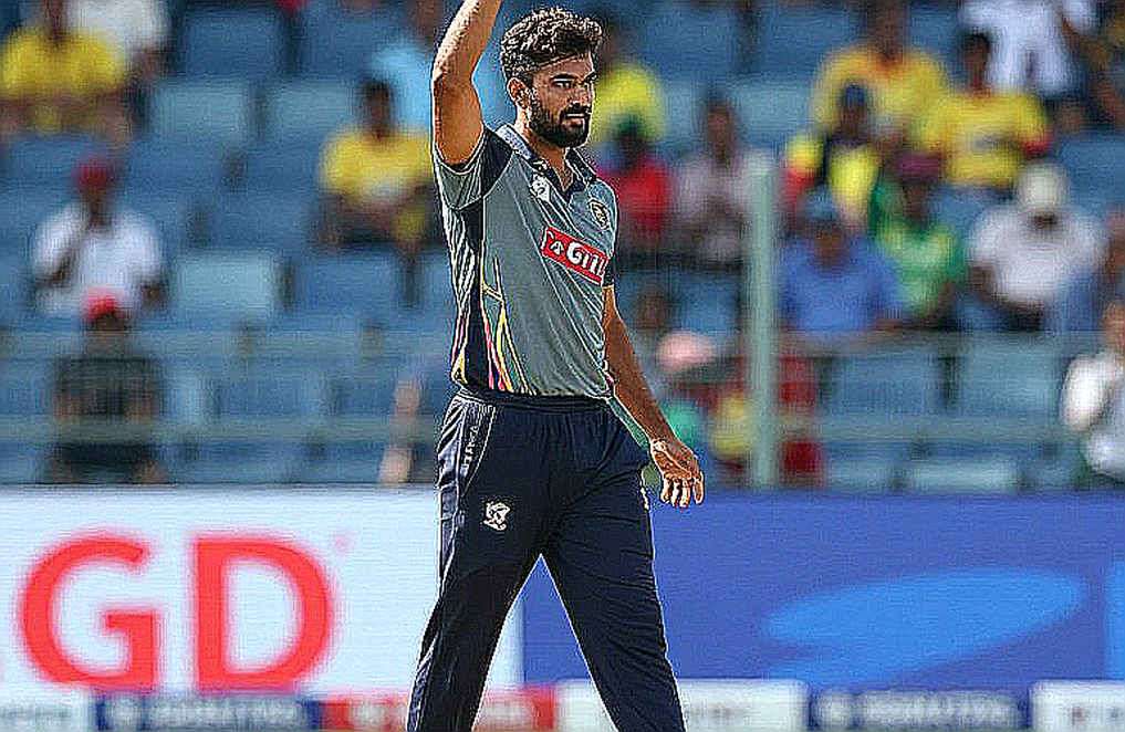 ট্রান্সফার উইন্ডোর কোলাহল: এজেন্ট, রিলিজ ক্লজ আর দল গড়ার নিঃশব্দ হিসাব ট্রান্সফার উইন্ডোর কোলাহল: এজেন্ট, রিলিজ ক্লজ আর দল গড়ার নিঃশব্দ হিসাব