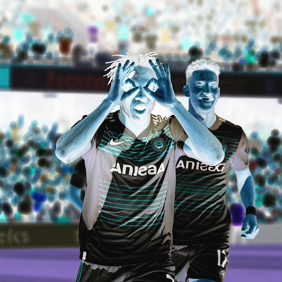 The Token Transfer Window: Blockchain's New Game in Football