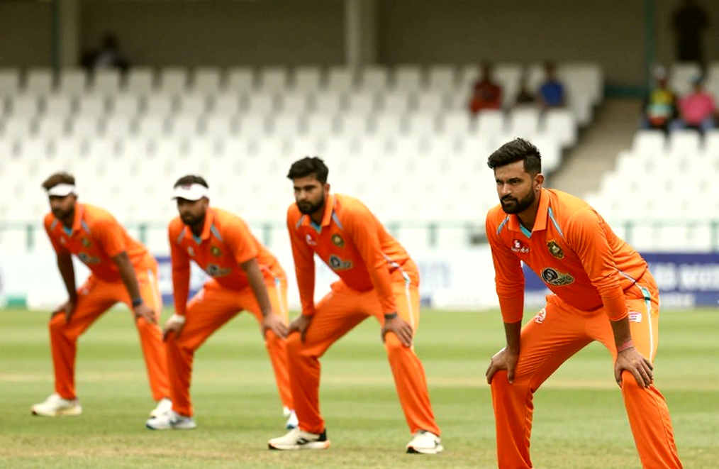 আবুধাবিতে ১২৪ থেকে ৩৪৬: বাংলাদেশের পতনটা আসলে কোন গল্প বলে আবুধাবিতে ১২৪ থেকে ৩৪৬: বাংলাদেশের পতনটা আসলে কোন গল্প বলে