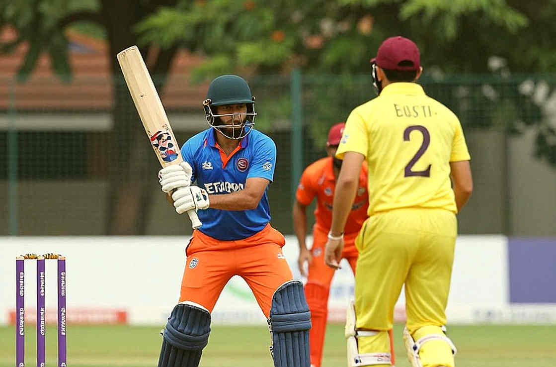 খালি ফিডের পাঠ: ক্রিকেট-ডেটা, ব্লকচেইন বাজার আর নীরবতার নব্বই মিনিট